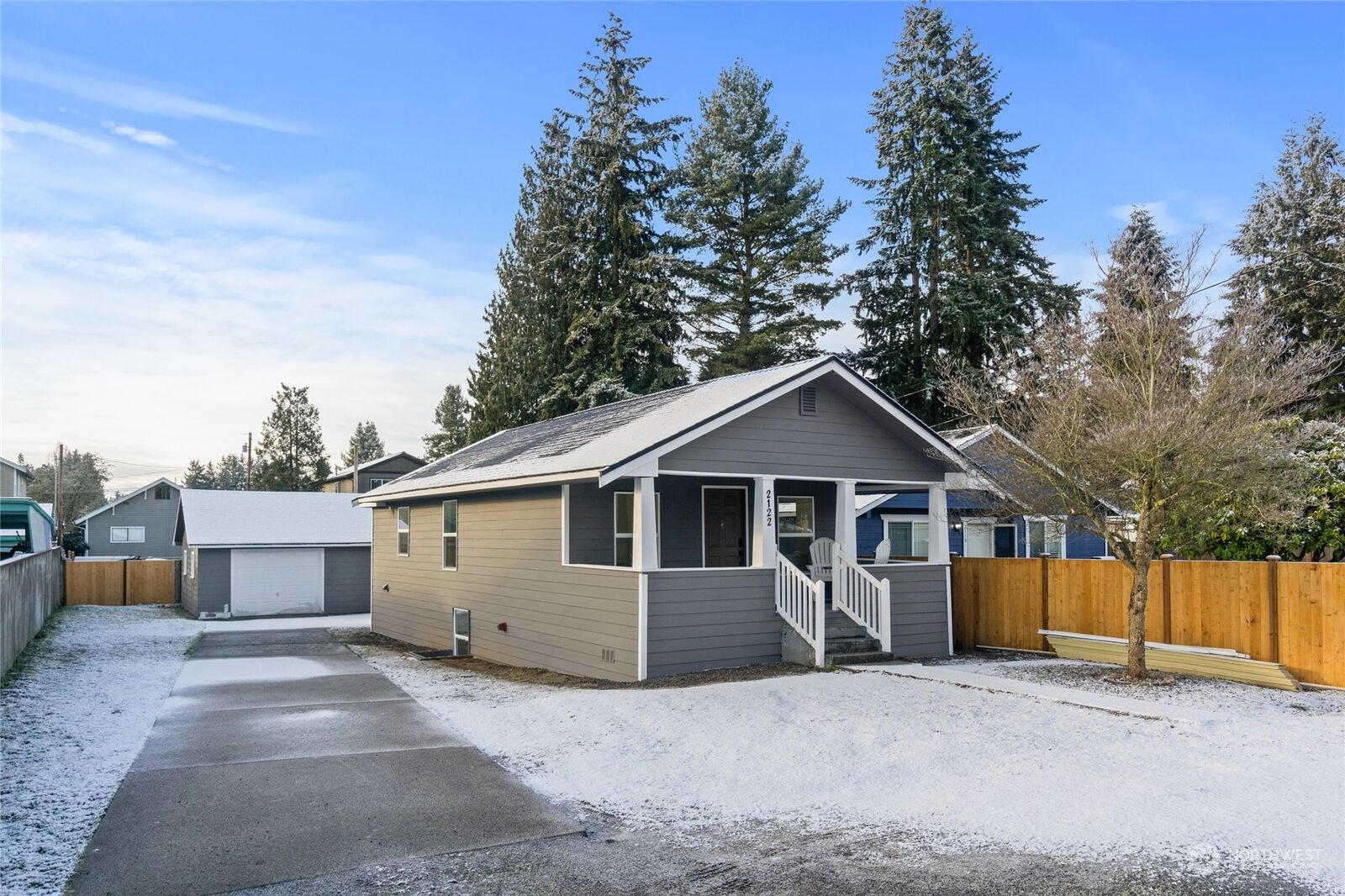 Property Photo:  2122  61st Street SE  WA 98203 