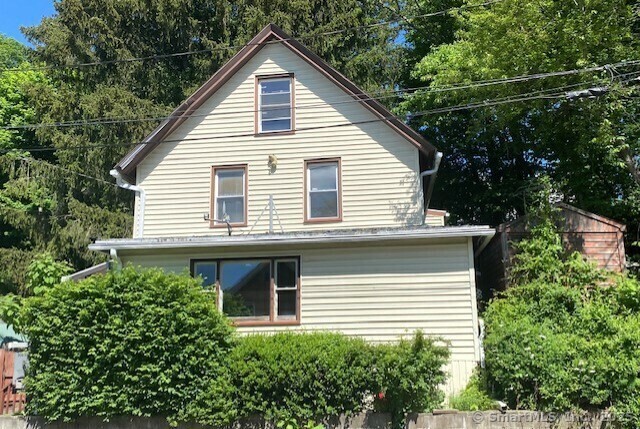 30 Pond Street  Naugatuck CT 06770 photo