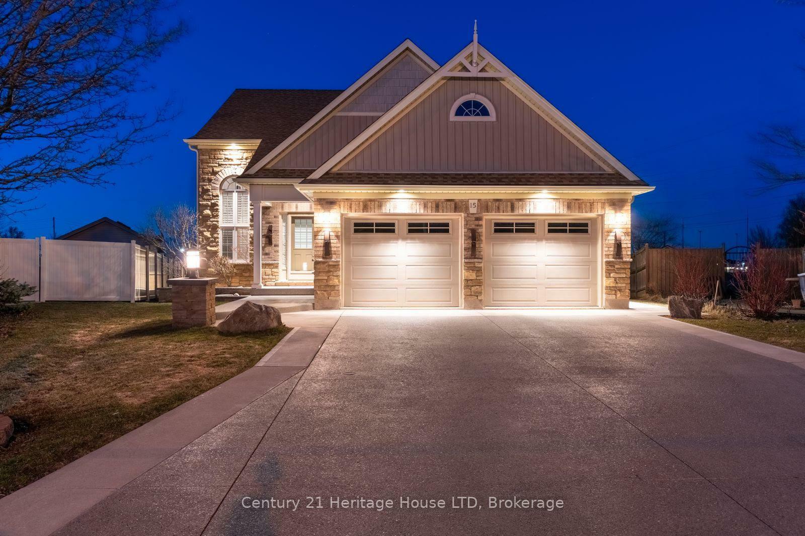 Property Photo: 15 Auburn Crt ON L3B 0A5