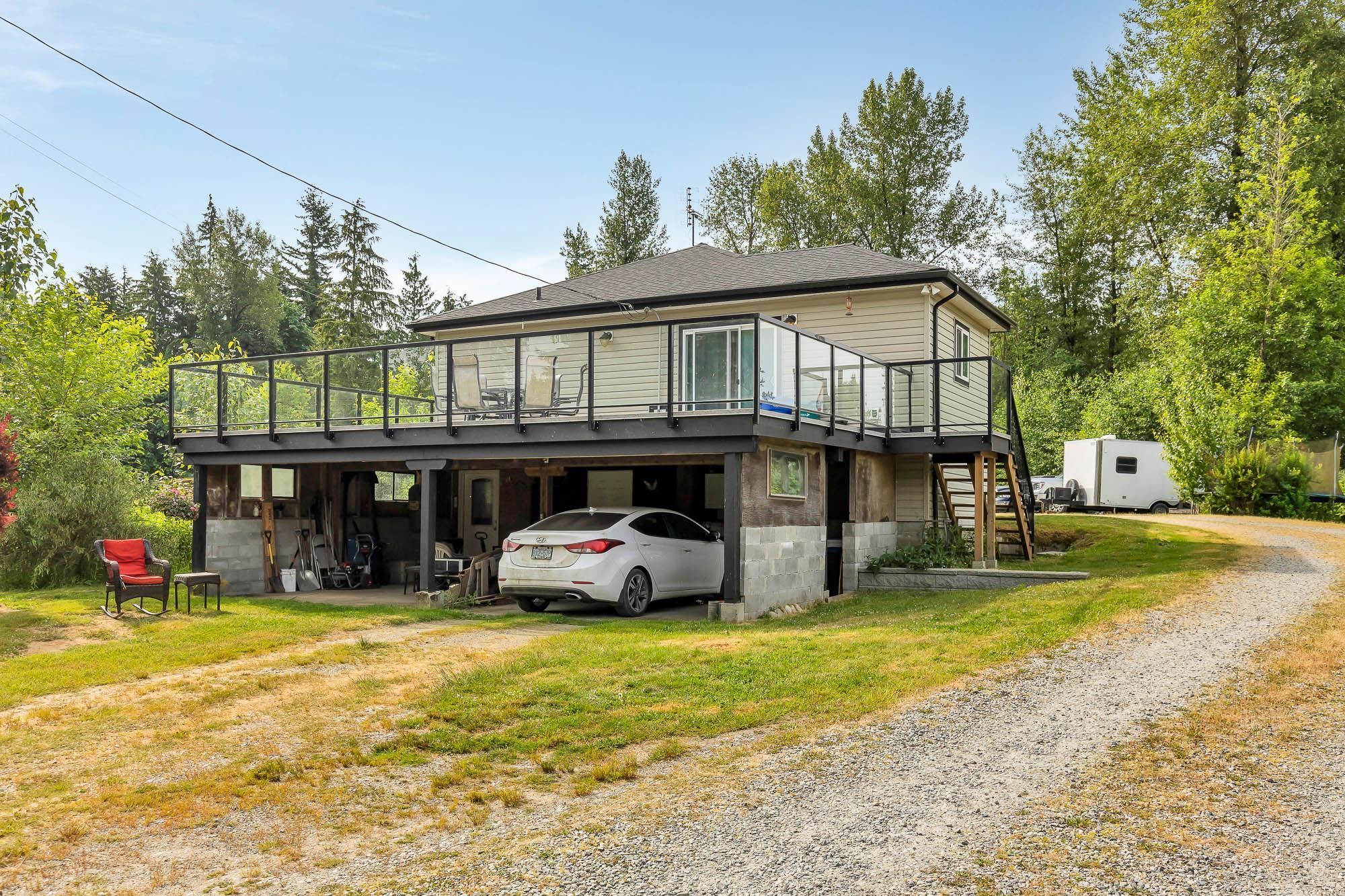 Property Photo: 33506 Ihles Avenue BC V2V 6Y1