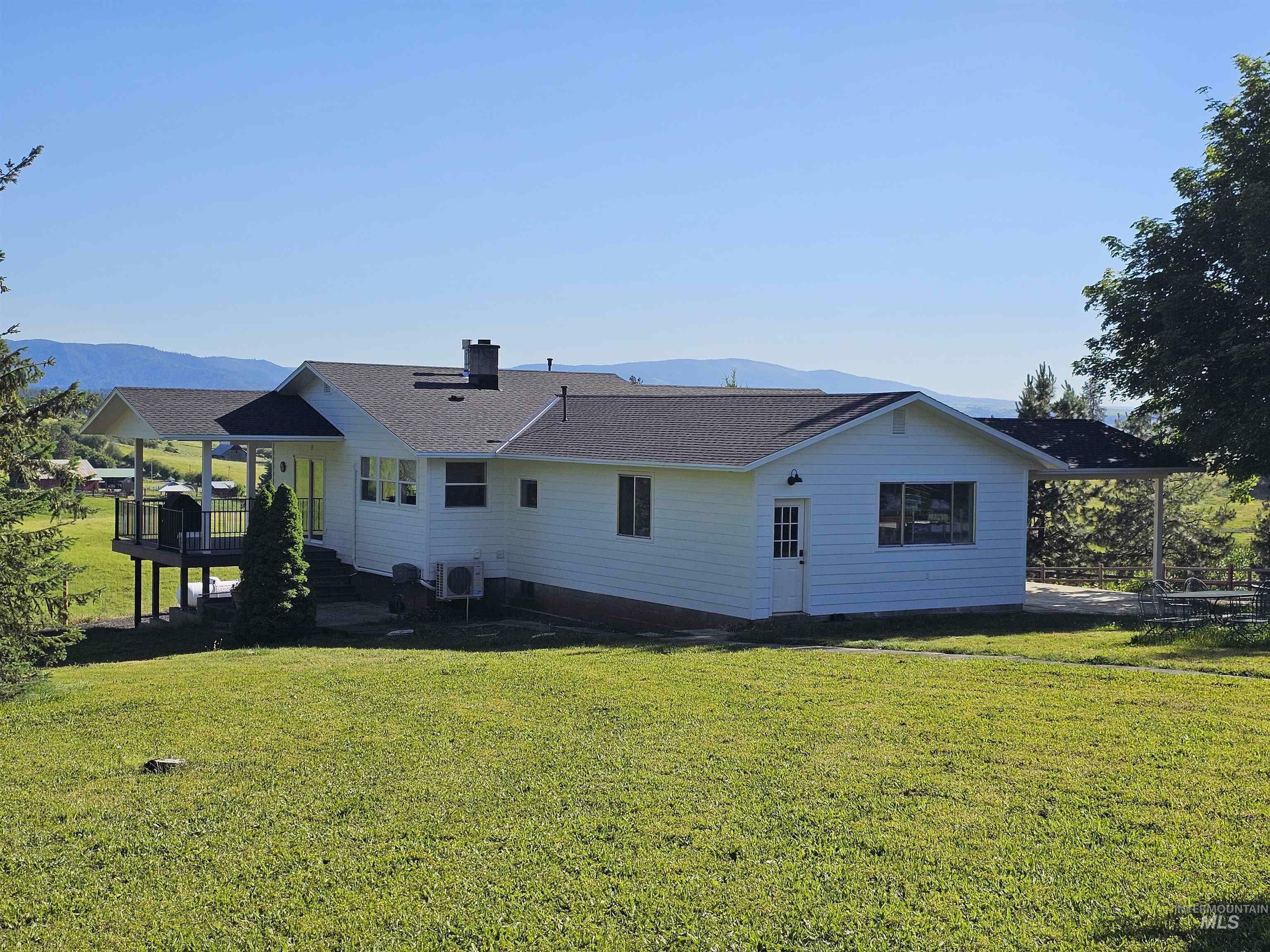 Property Photo:  1323 Battle Ridge Rd.  ID 83539 