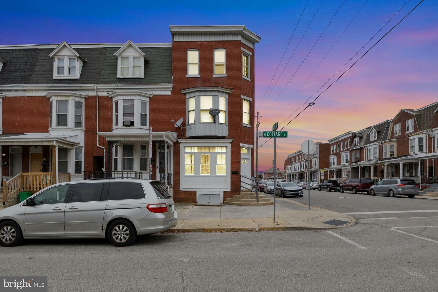 Property Photo: 251 W Cottage Place PA 17401