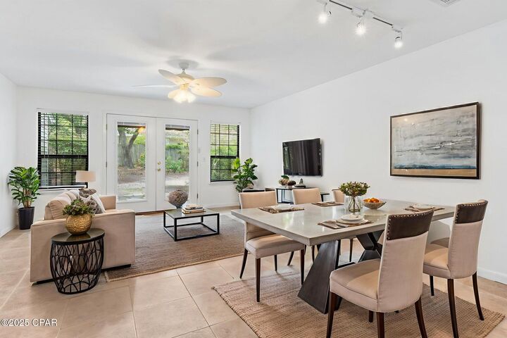 Property Photo: 2026 Baker Court 4 FL 32401