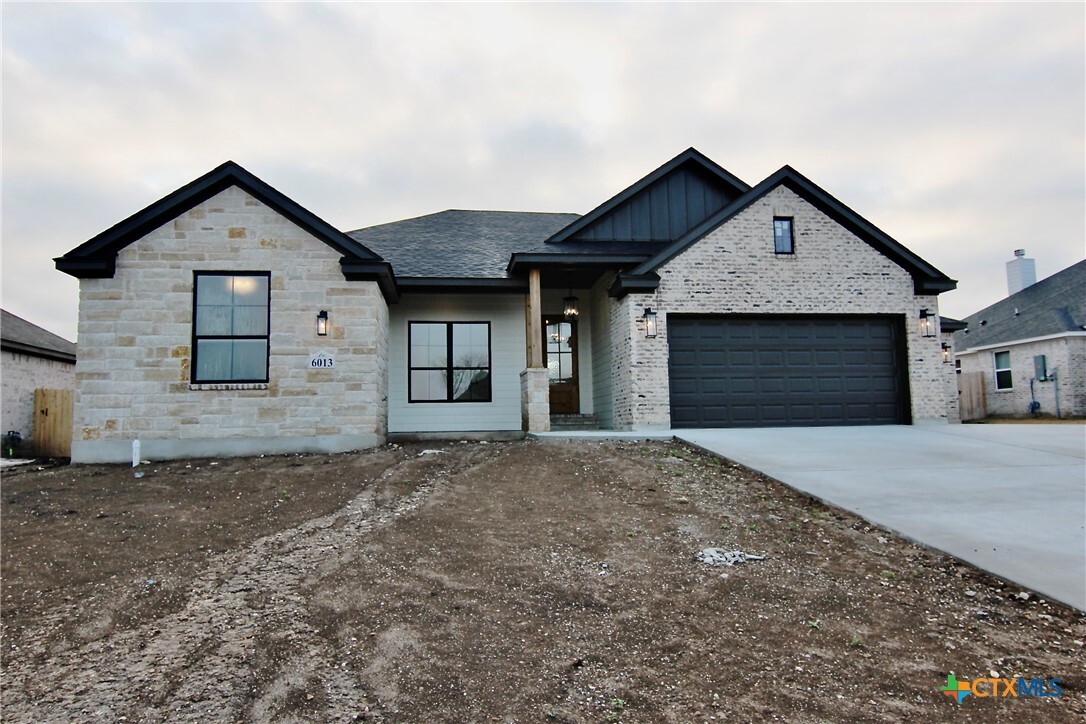 Property Photo: 6013 Parma Lane TX 76502