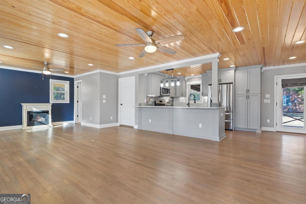 Property Photo: 300 Oak Way GA 31024