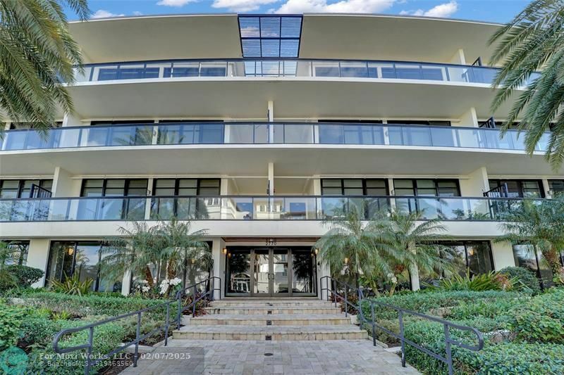 Property Photo: 2770 NE 14th St 302 FL 33304