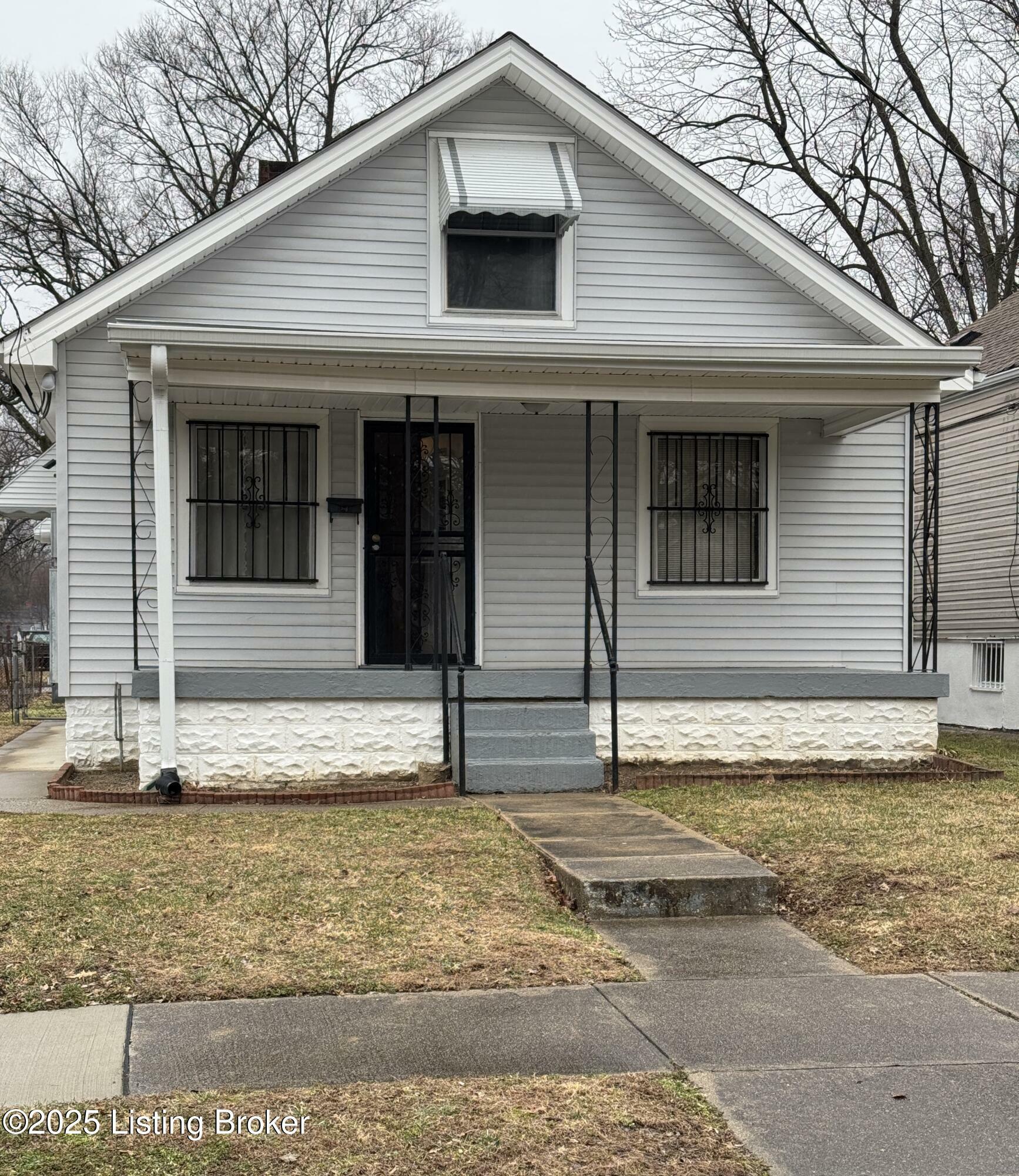 Property Photo:  3768 Lentz Ave  KY 40215 