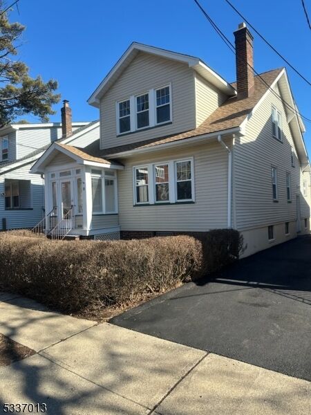 Property Photo:  9 Henry Pl  NJ 07040 