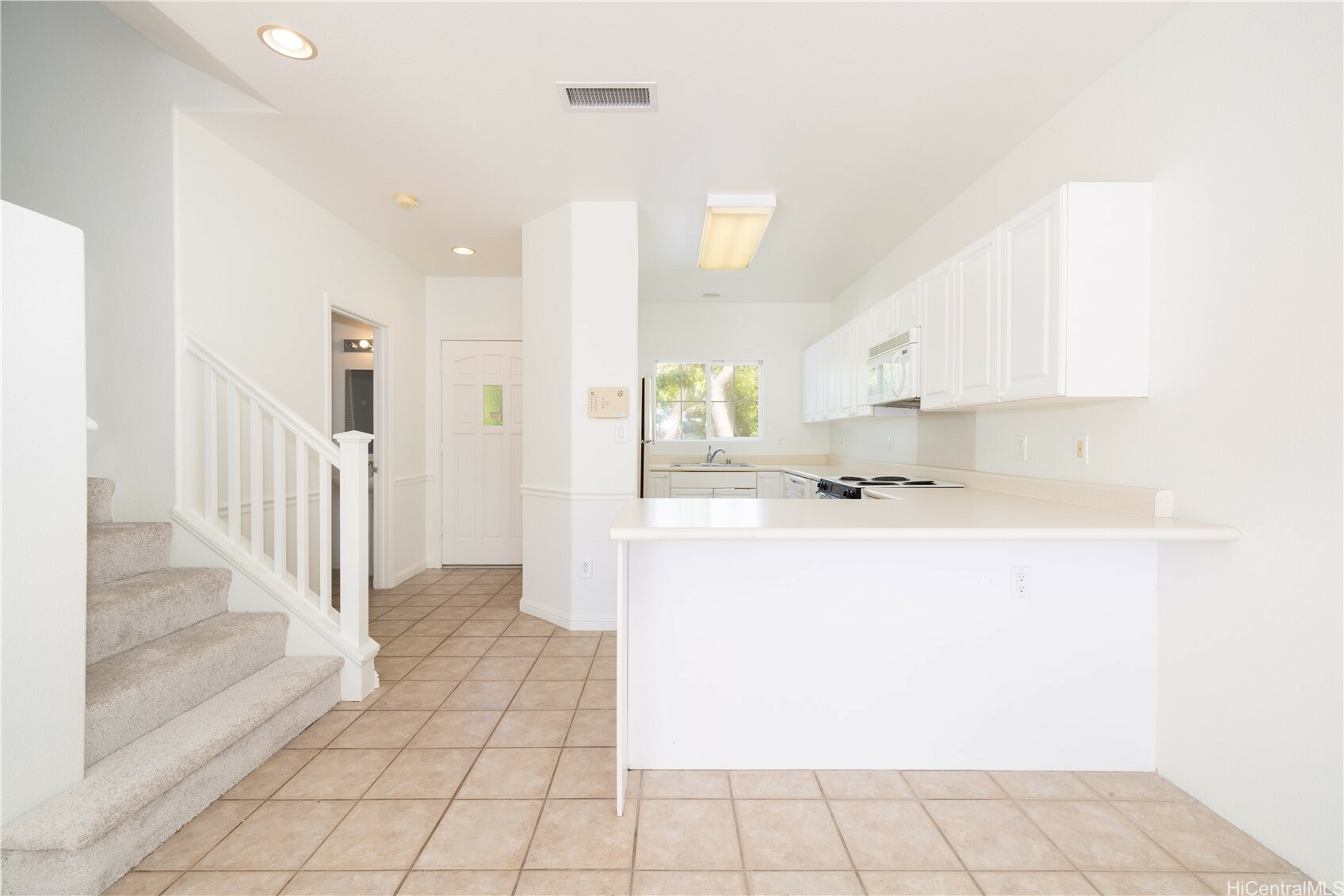 Property Photo: 91-1051 Keoneula Boulevard E2 HI 96706