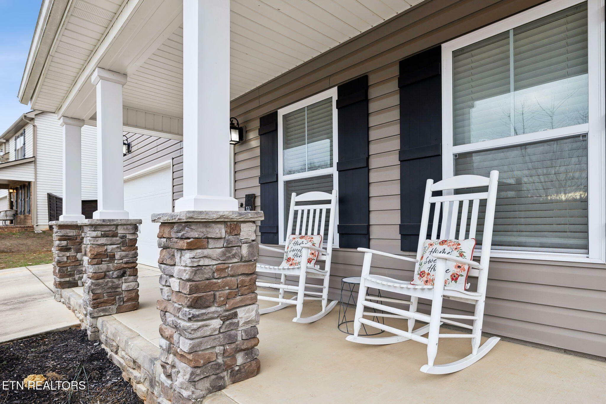 Property Photo:  700 Drakewood Rd  TN 37924 