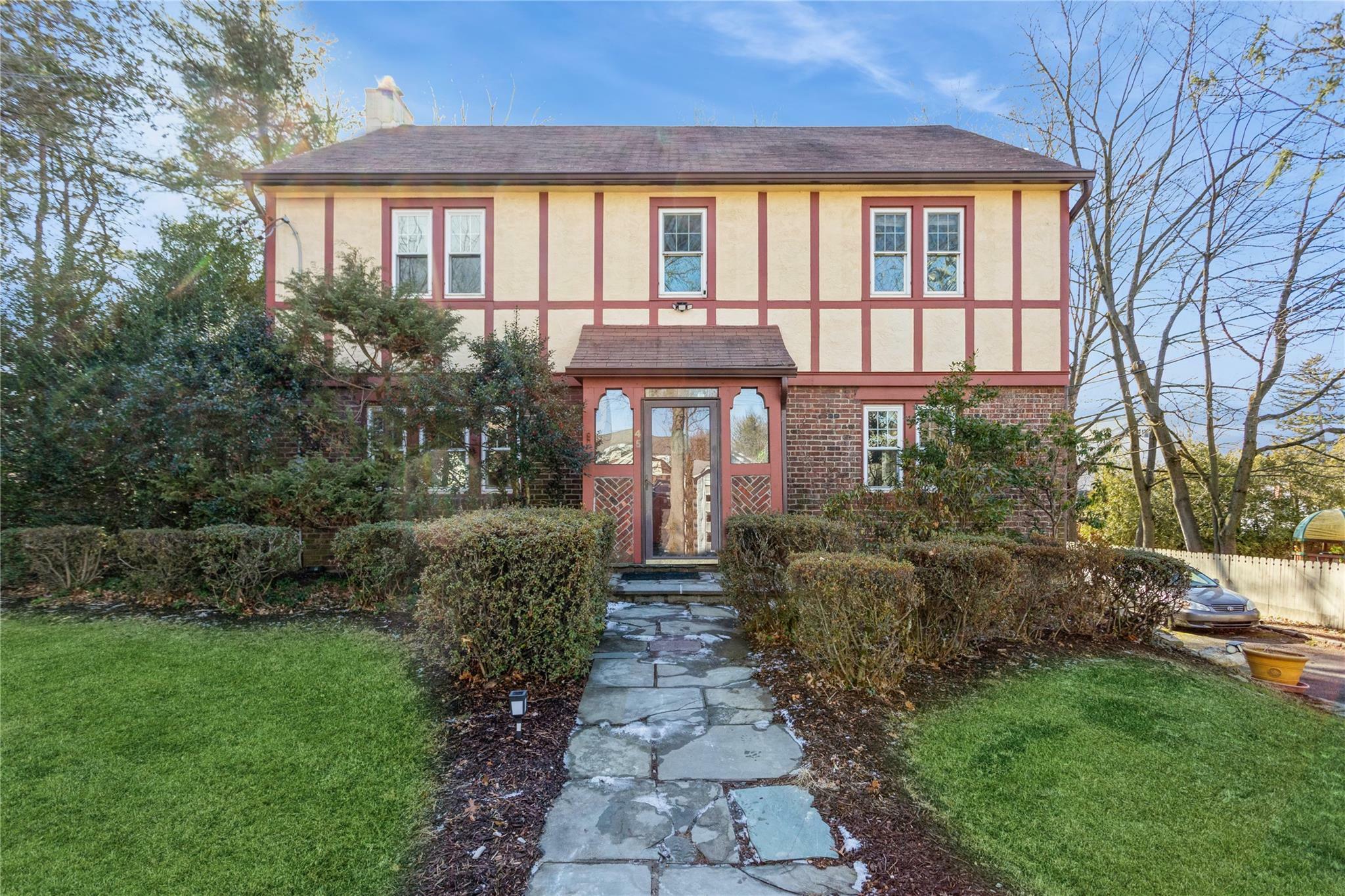 Property Photo:  45 Inverness Road  NY 10804 