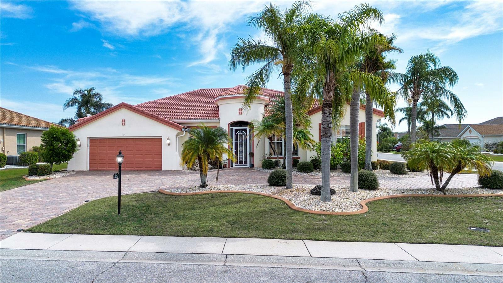 Property Photo: 1115 Signature Drive FL 33573