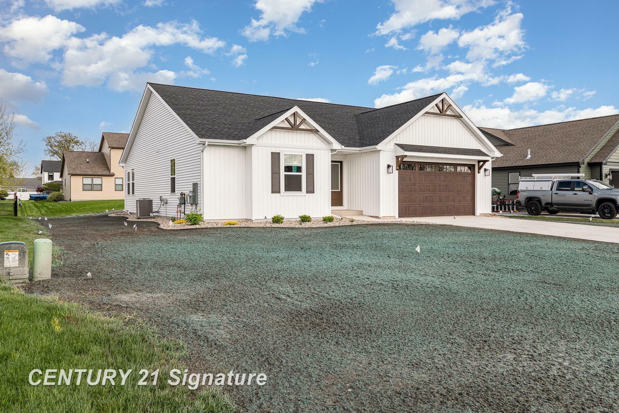 Property Photo: 8470 Oakhill Drive MI 48623