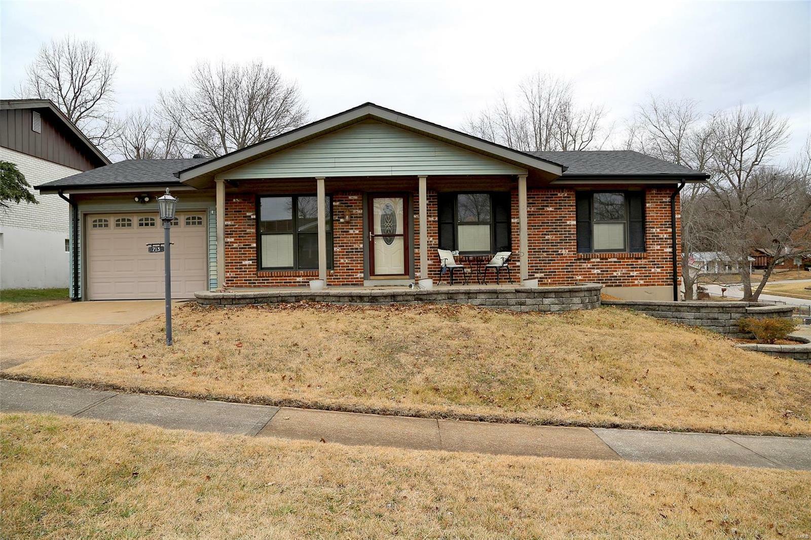 Property Photo: 713 Stonesign Drive MO 63026