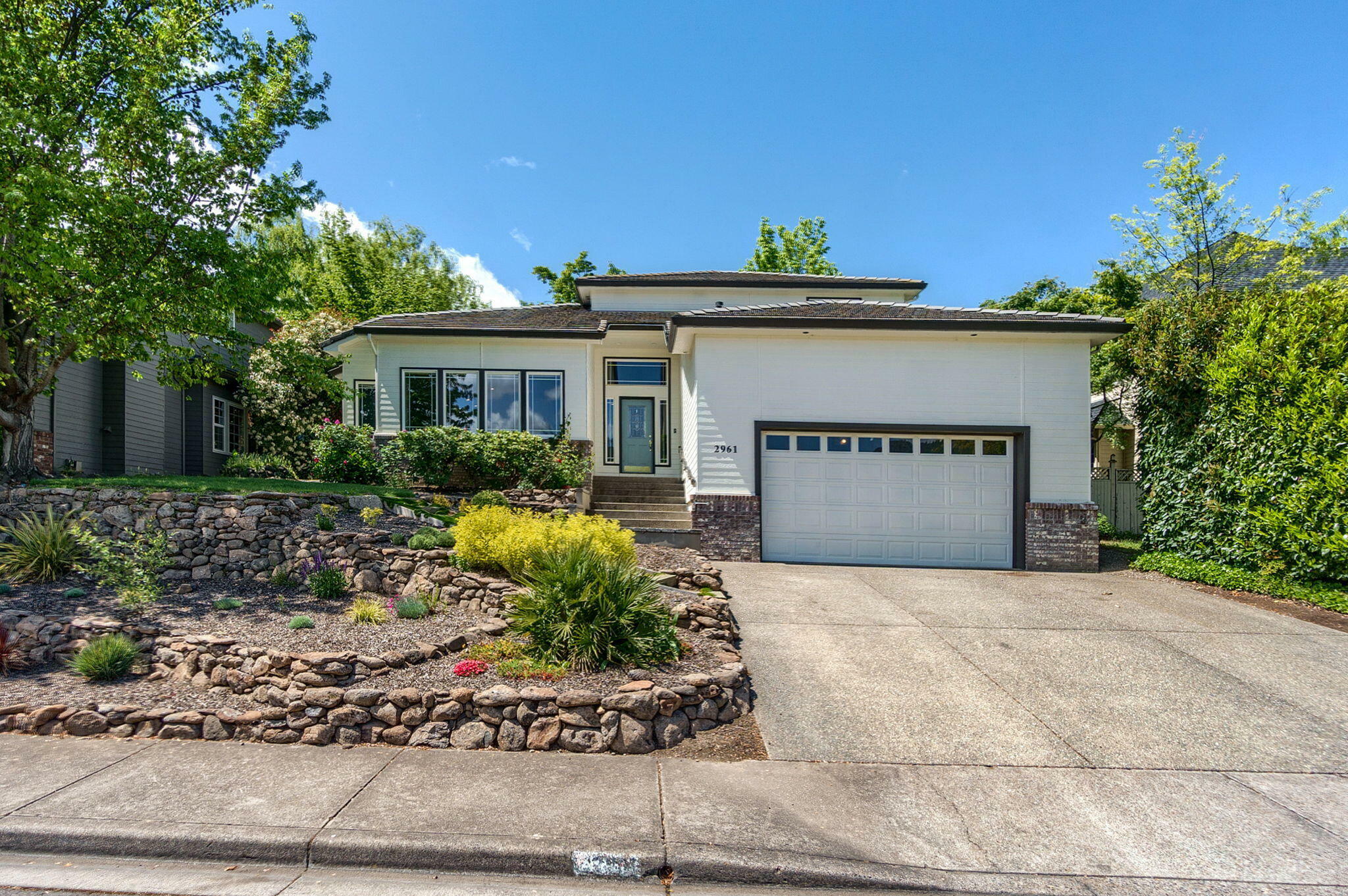 2961 Amblegreen Drive  Medford OR 97504 photo