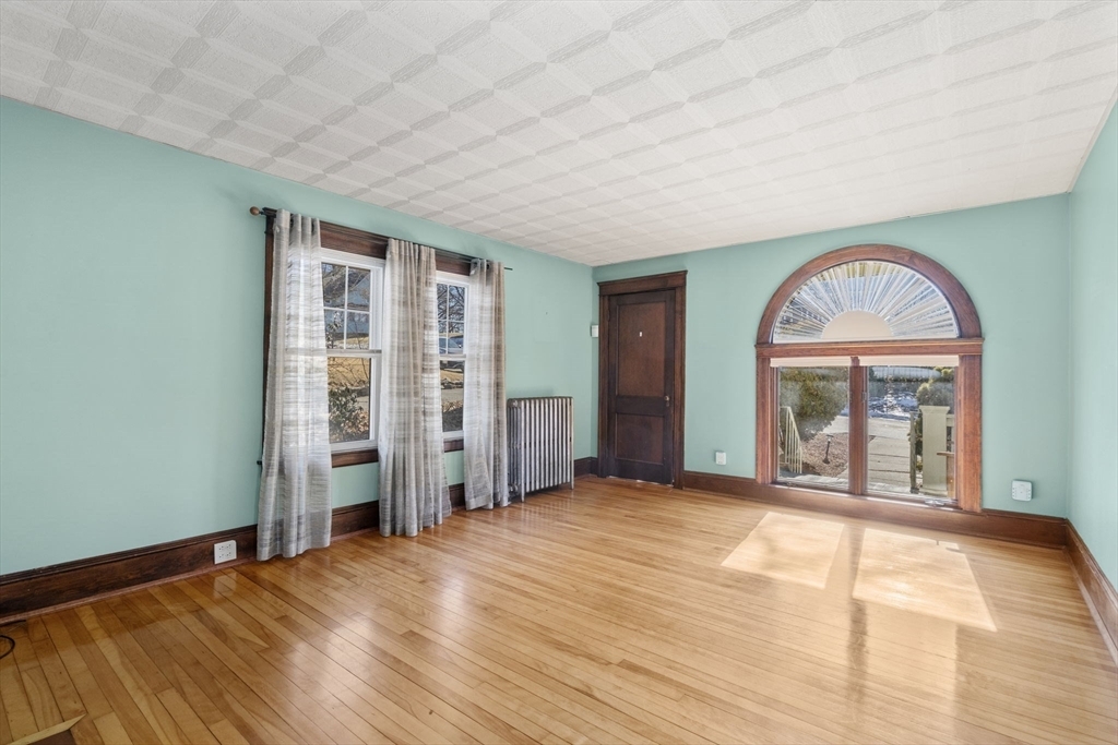 Property Photo:  72 Kenwood Ave  MA 01605 