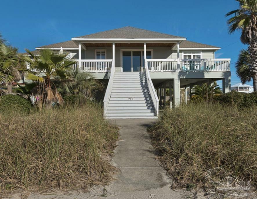 Property Photo:  715 Maldonado Dr  FL 32561 