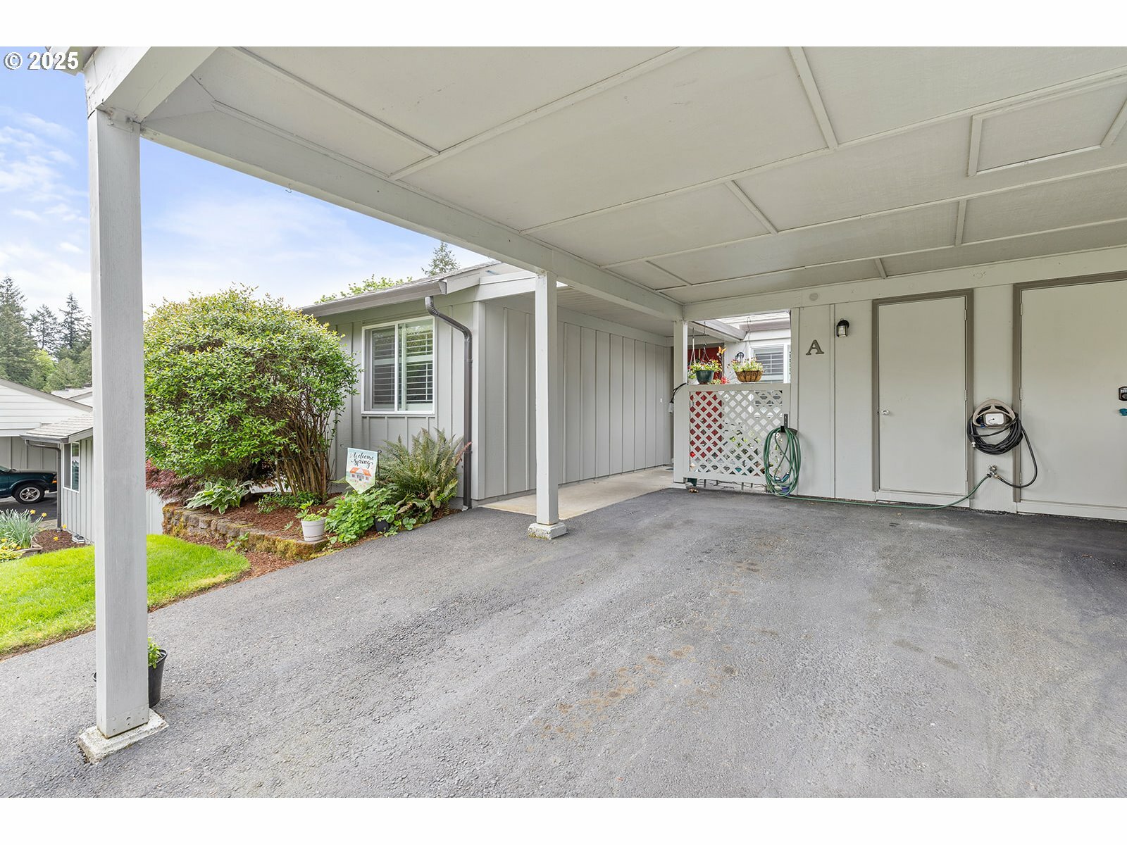 Property Photo: 901 NW 132nd St A WA 98685