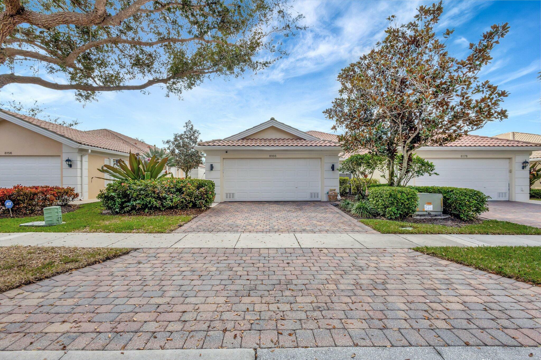 Property Photo:  8166 Quito Place  FL 33414 