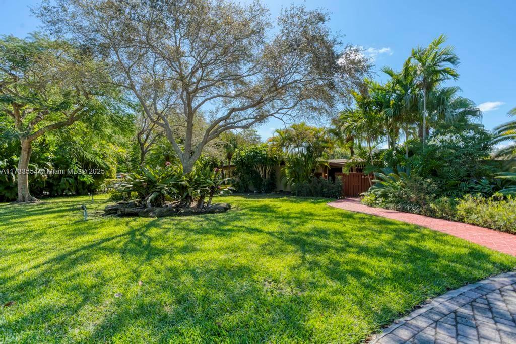 Property Photo:  6000 Chapman Field Dr  FL 33156 