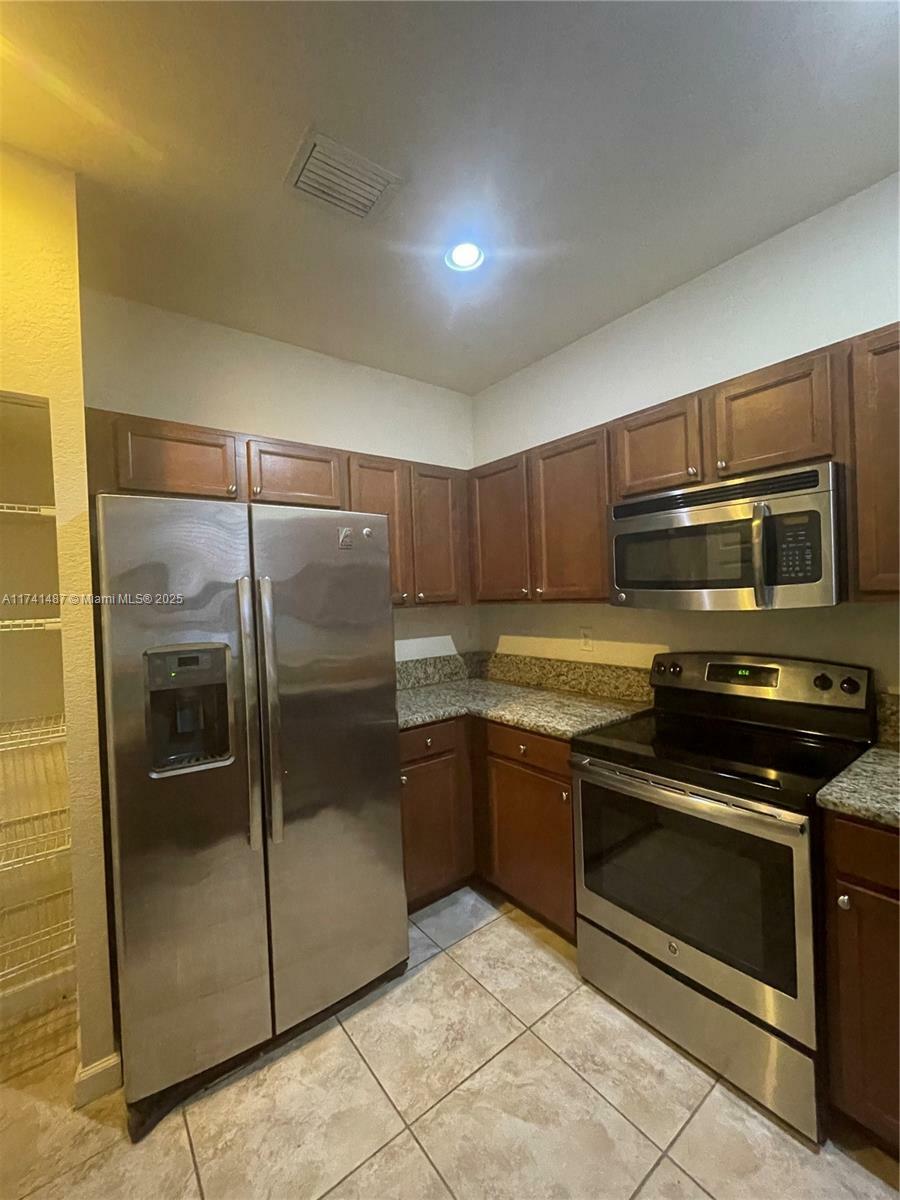 Property Photo:  3357 W 90th St 3357  FL 33018 