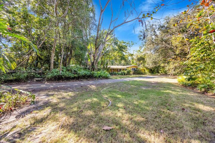 Property Photo:  15000 Old Cutler Rd  FL 33158 