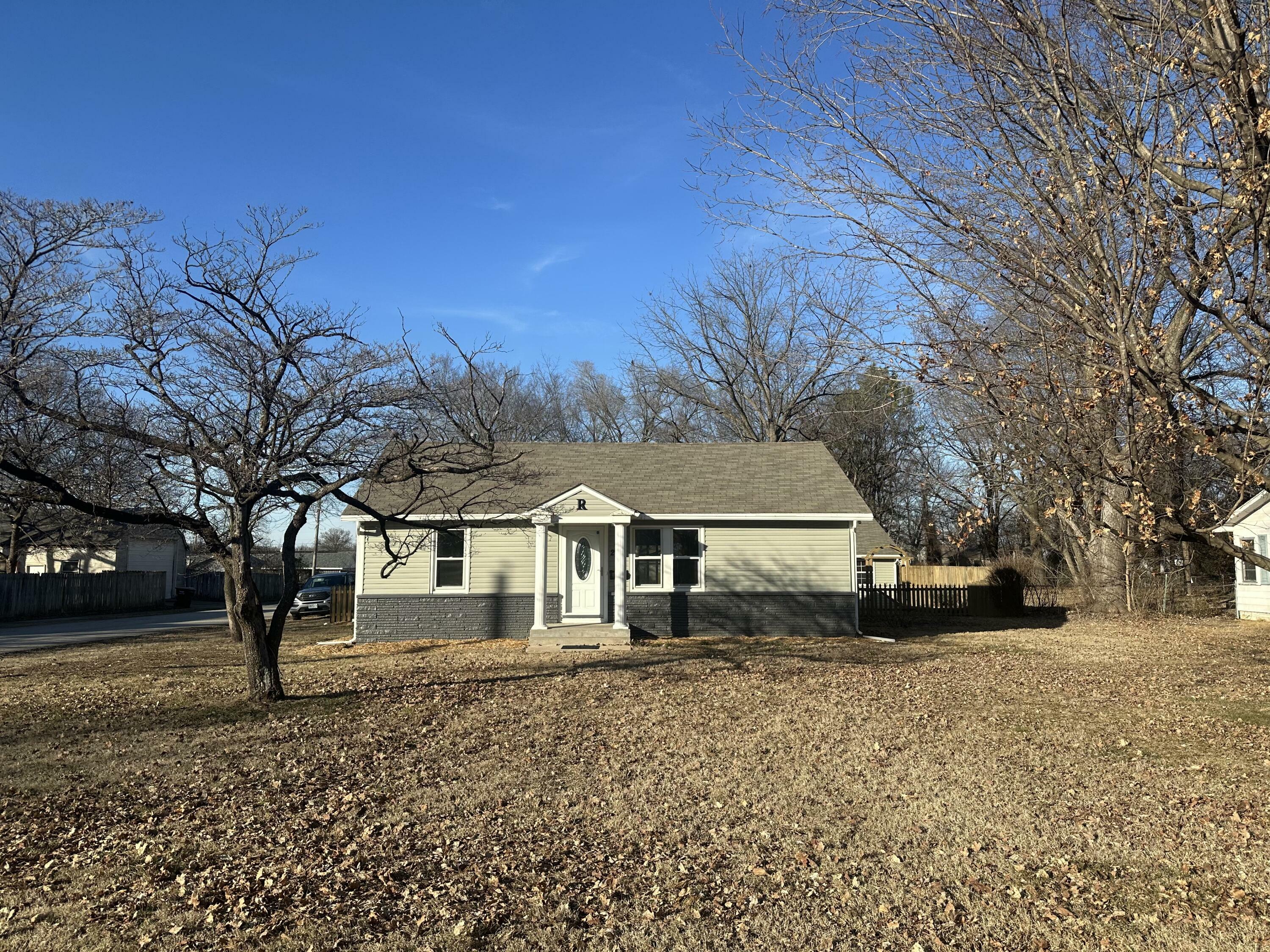 Property Photo:  2861 W Latoka Street  MO 65807 