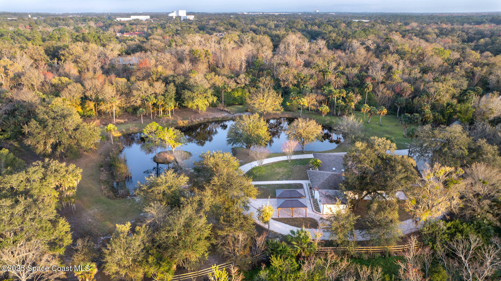 Property Photo: 6626 Windover Way FL 32780