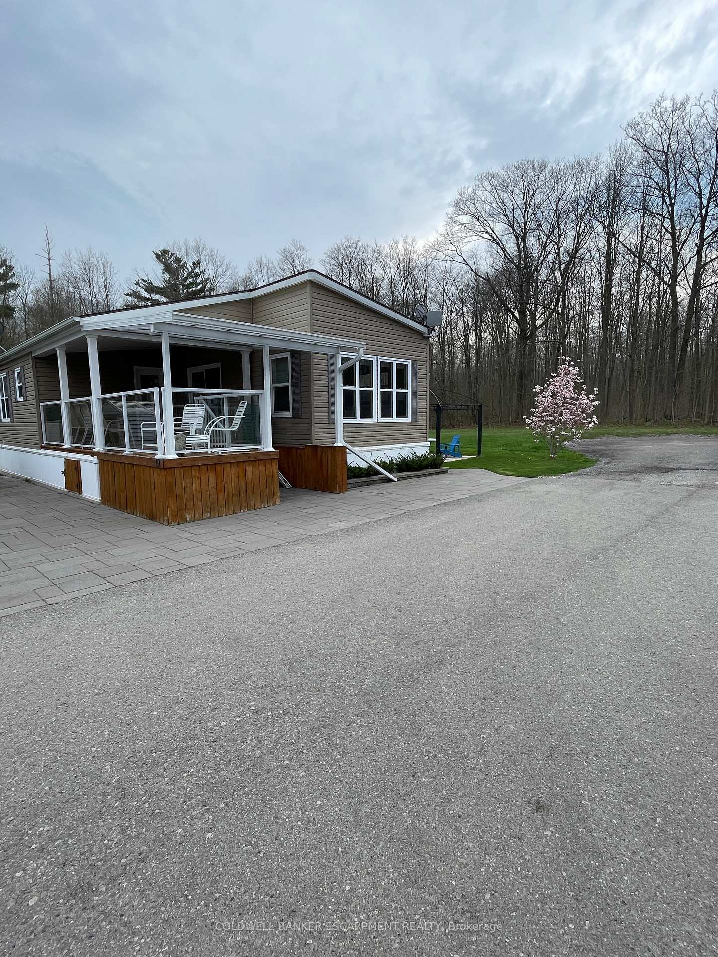 4449 Milburough Line 19 Cedar St.  Burlington ON L7P 0C5 photo