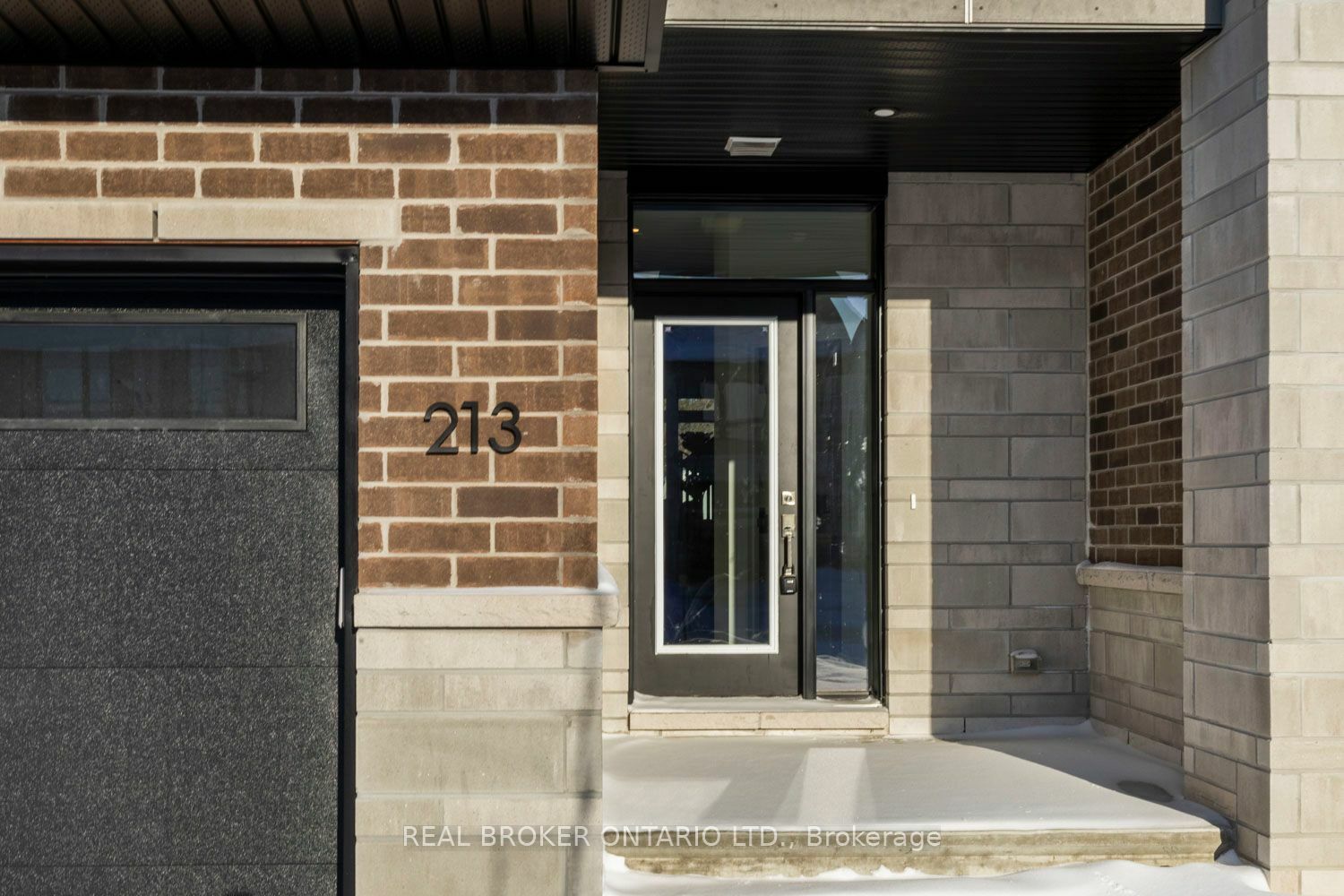 Property Photo:  213 Bristol Cres  ON K0G 1J0 