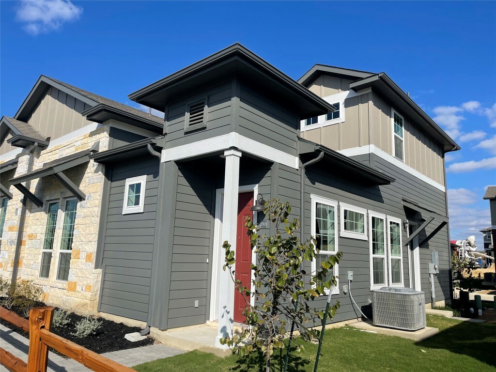 Property Photo: 1015 Vista View Drive 2901 TX 78626