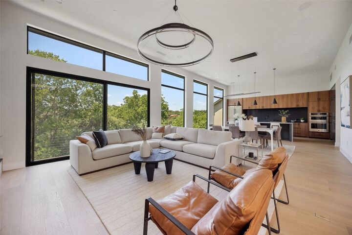 4502 Hyridge Drive  Austin TX 78759 photo