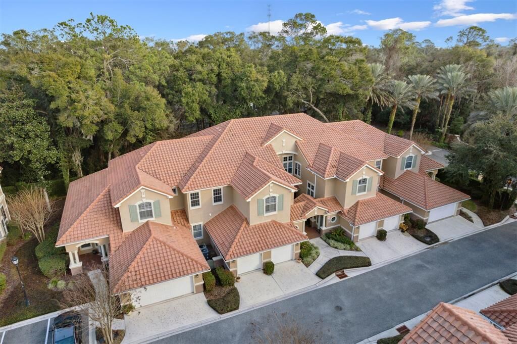 Property Photo:  95024 Barclay Place  FL 32034 