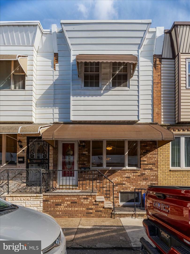 Property Photo:  2643 S Alder Street  PA 19148 