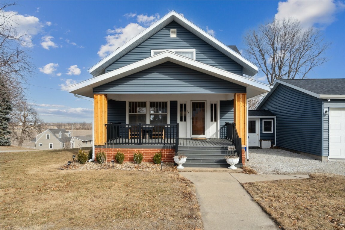 Property Photo:  308 Main Street  IA 52318 