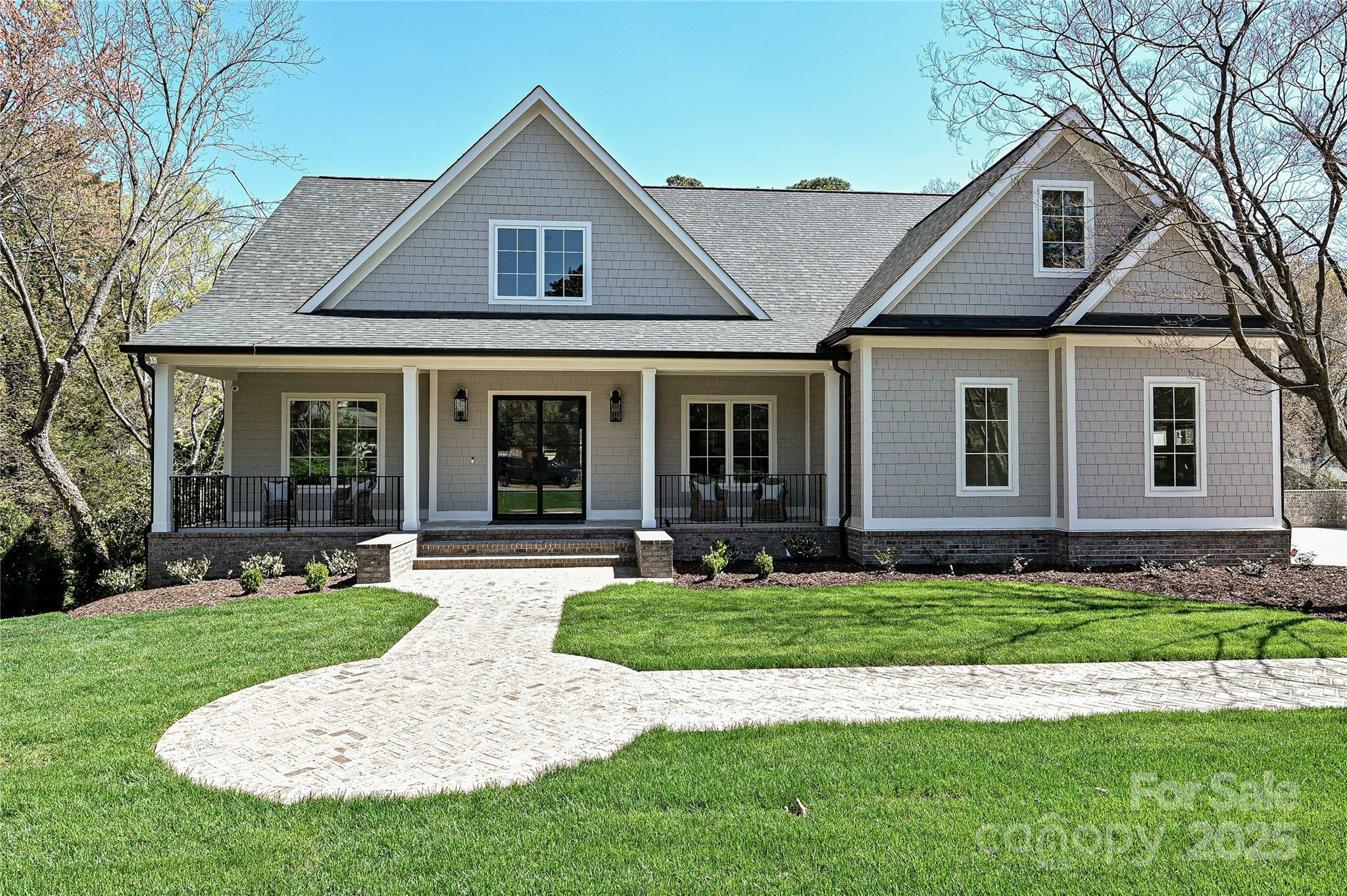 Property Photo: 3319 Gresham Place NC 28211