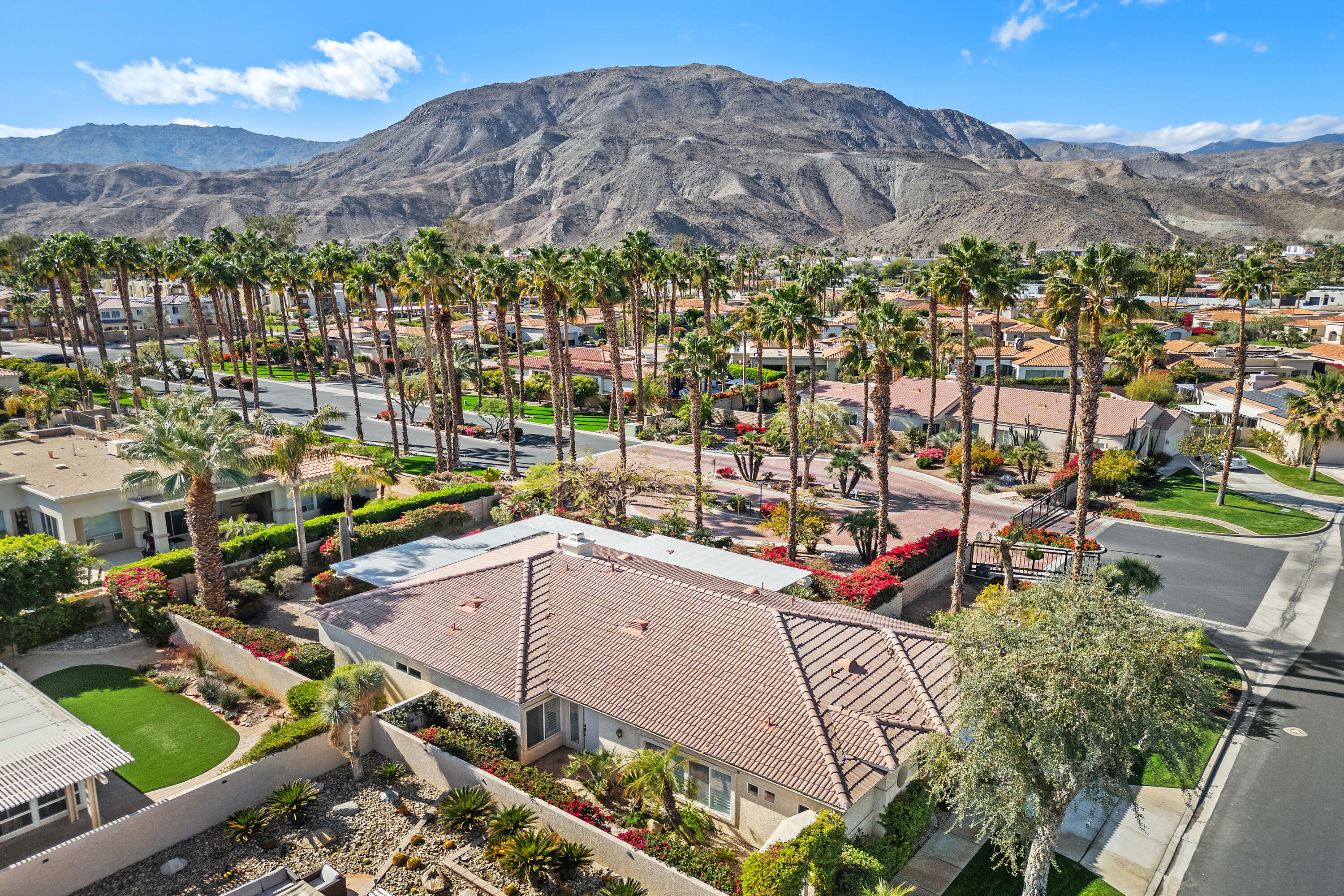 Property Photo: 2 Vistara Drive CA 92270