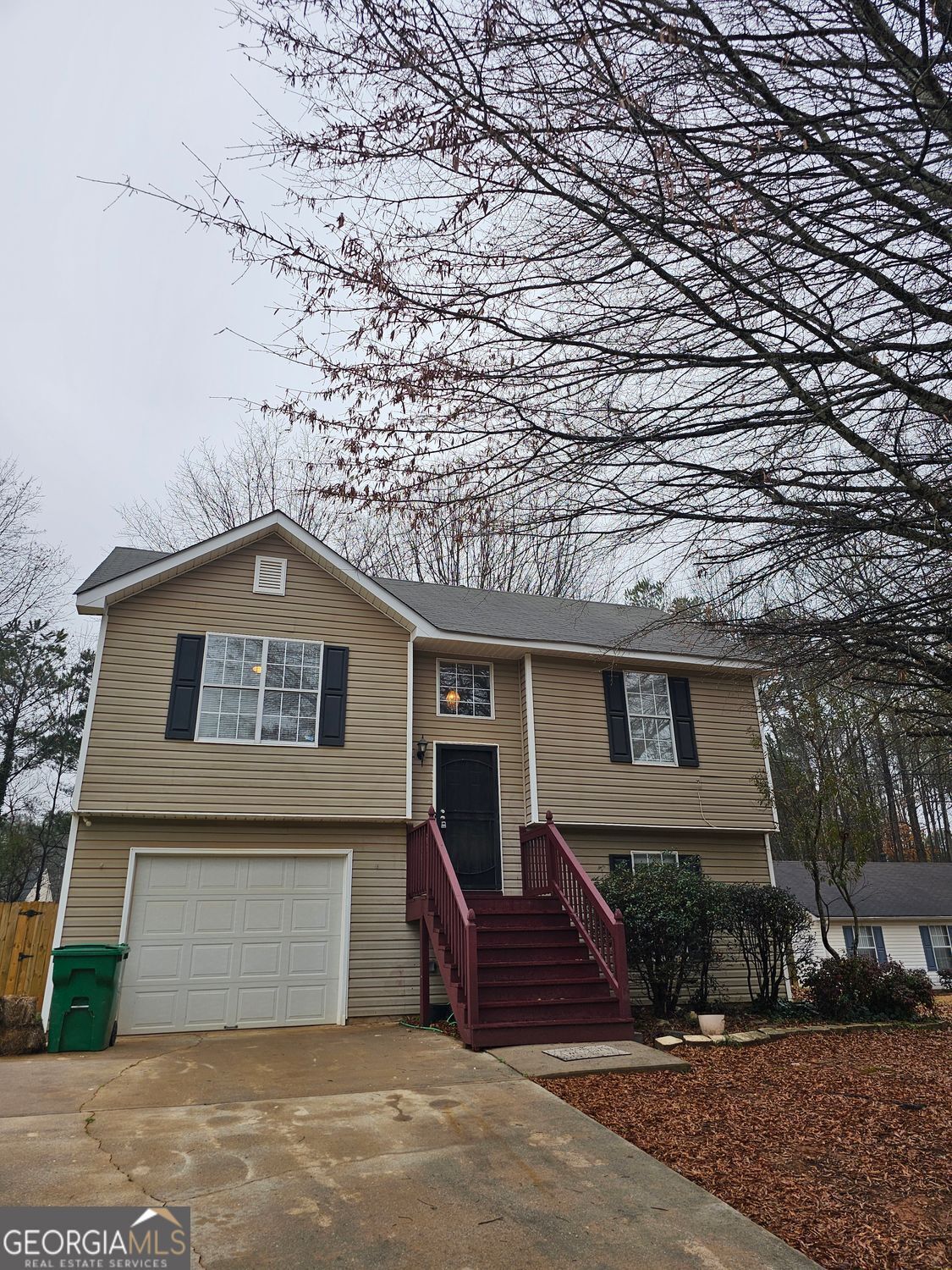Property Photo: 4233 Viewpoint Lane GA 30294