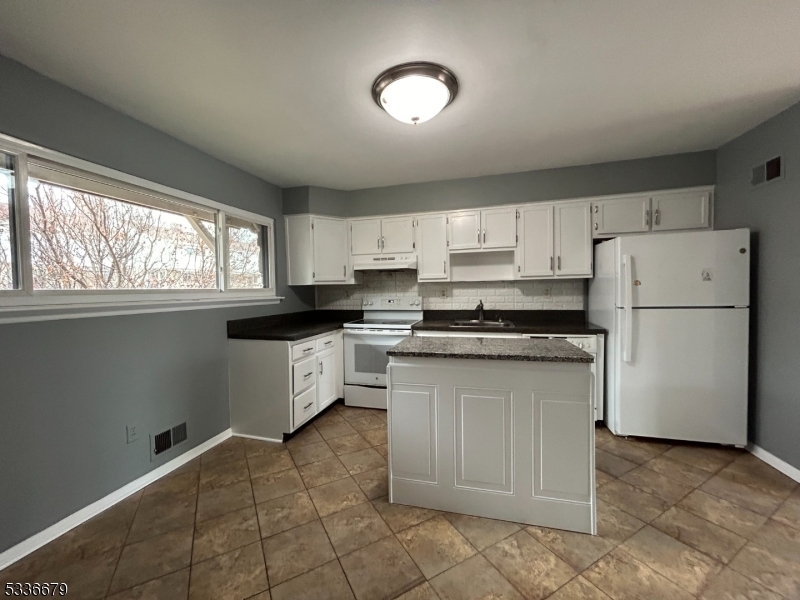 Property Photo:  914 Merritt Dr  NJ 08844 