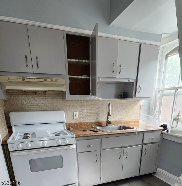 Property Photo:  420 Chestnut St  NJ 07204 