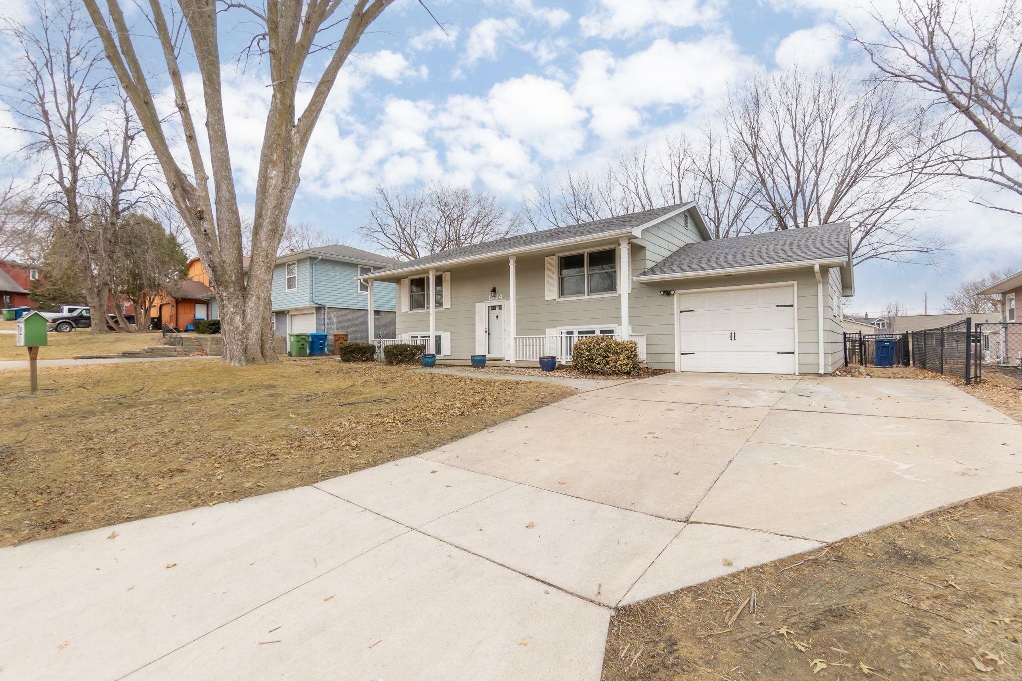 Property Photo:  1924 Tilbury Road  IA 50701 