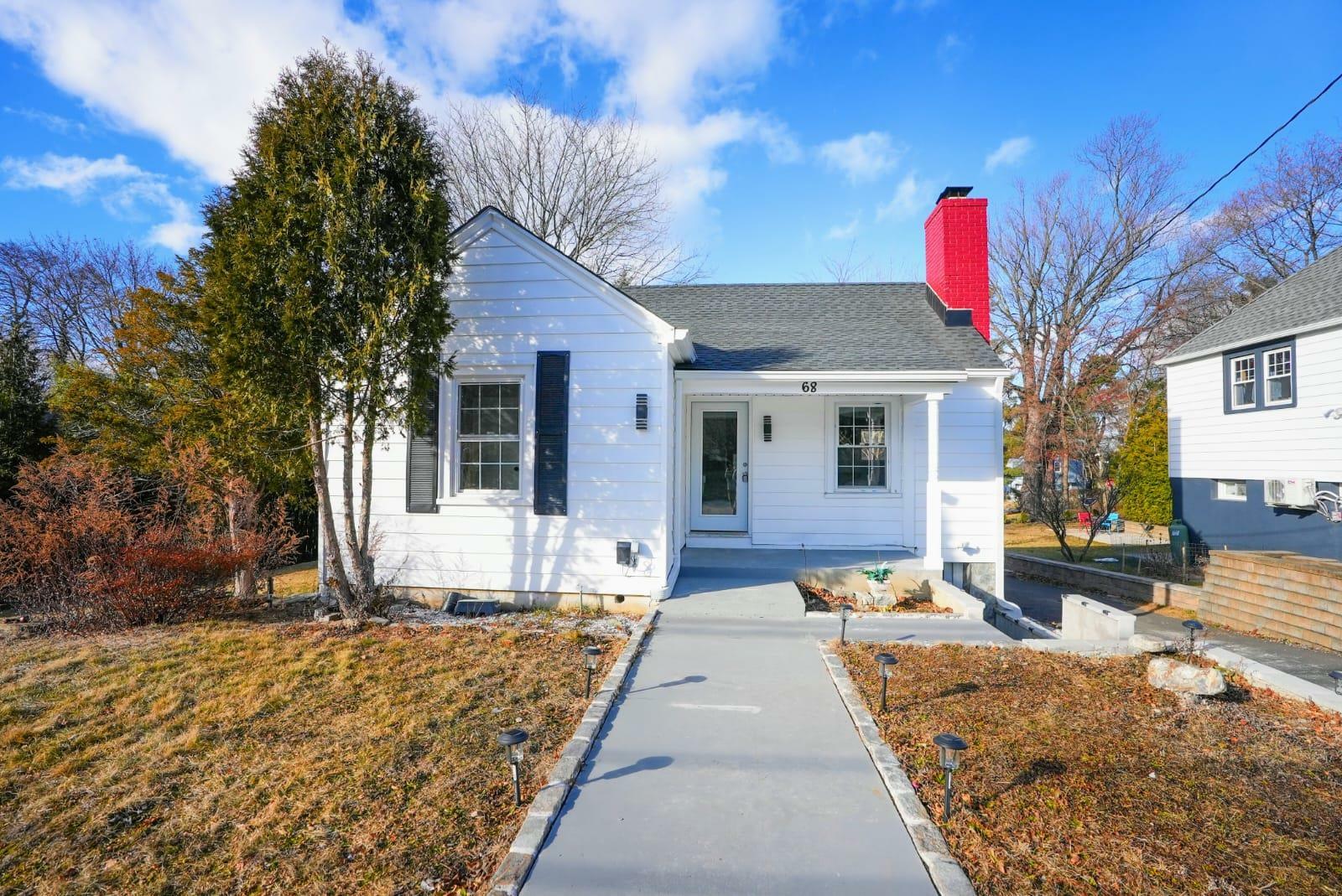 Property Photo:  68 North Road  NY 10603 