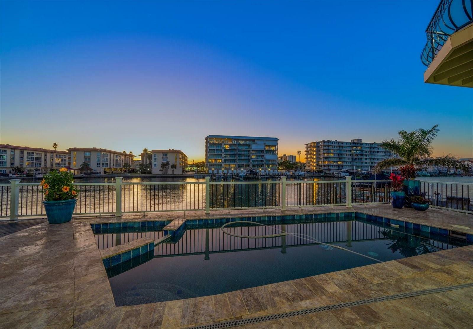 Property Photo: 124 Leeward Island FL 33767