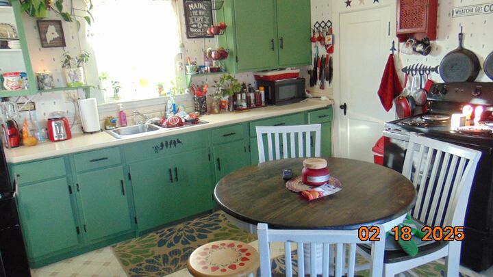 Property Photo:  68 W West Broadway  ME 04457 