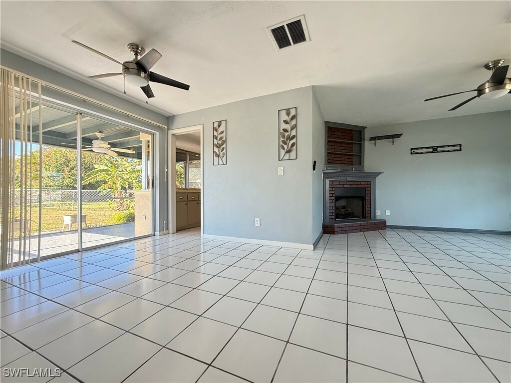 Property Photo:  1332 SE 44th Street  FL 33904 