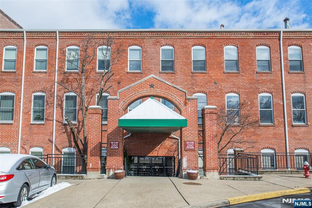 Property Photo: 260 Main Street 314 NJ 07424