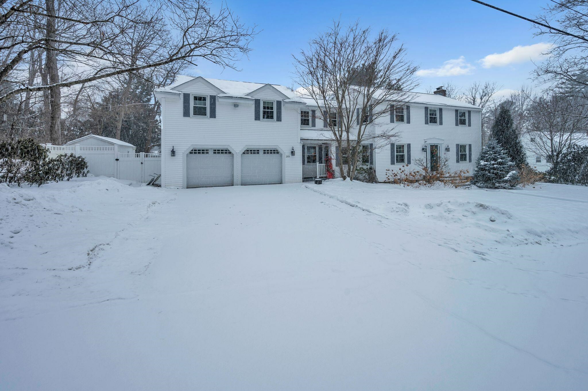 Property Photo: 205 North Bend Drive NH 03104