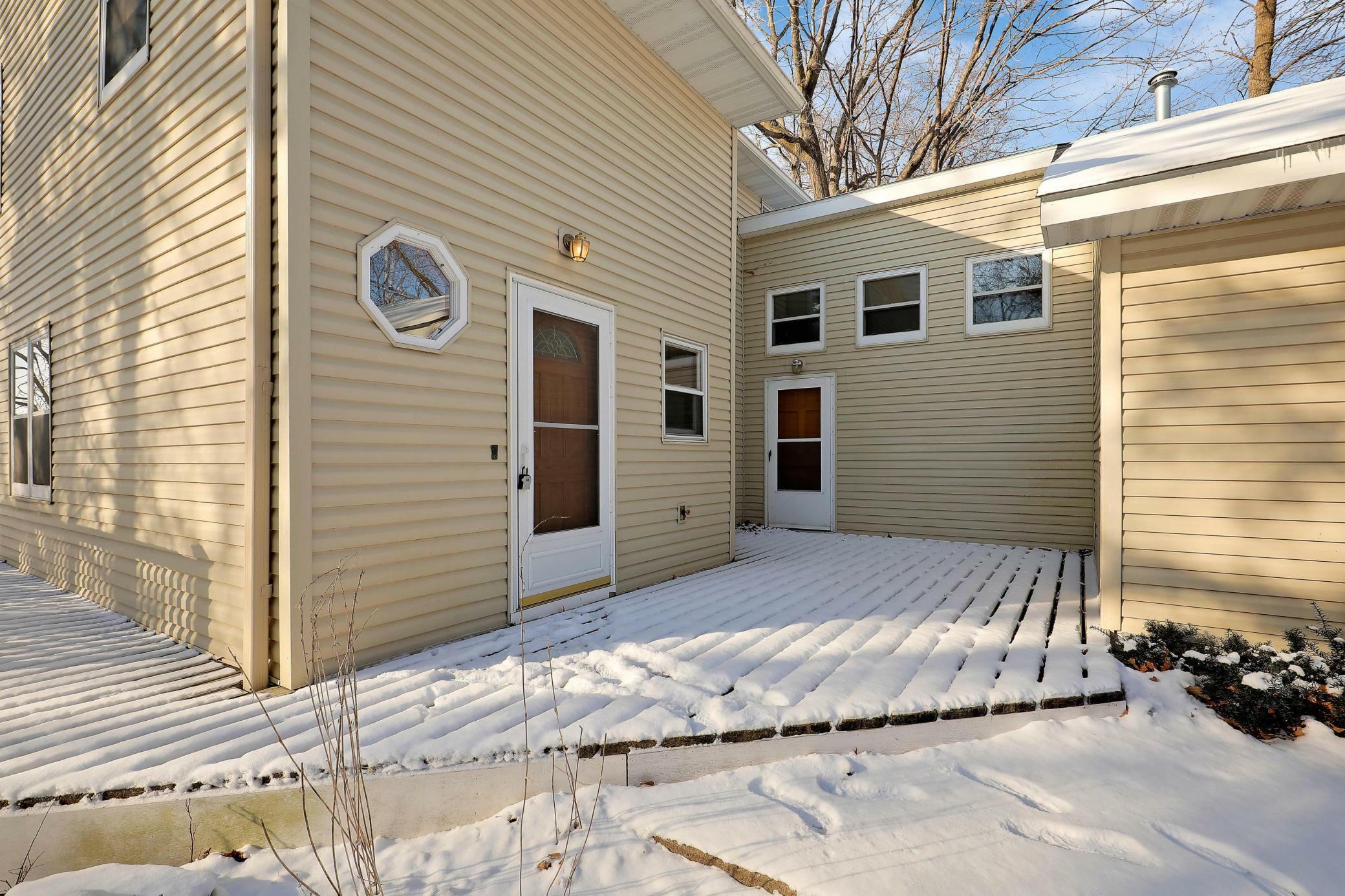 Property Photo:  1749 Wildhurst Lane  MN 55364 