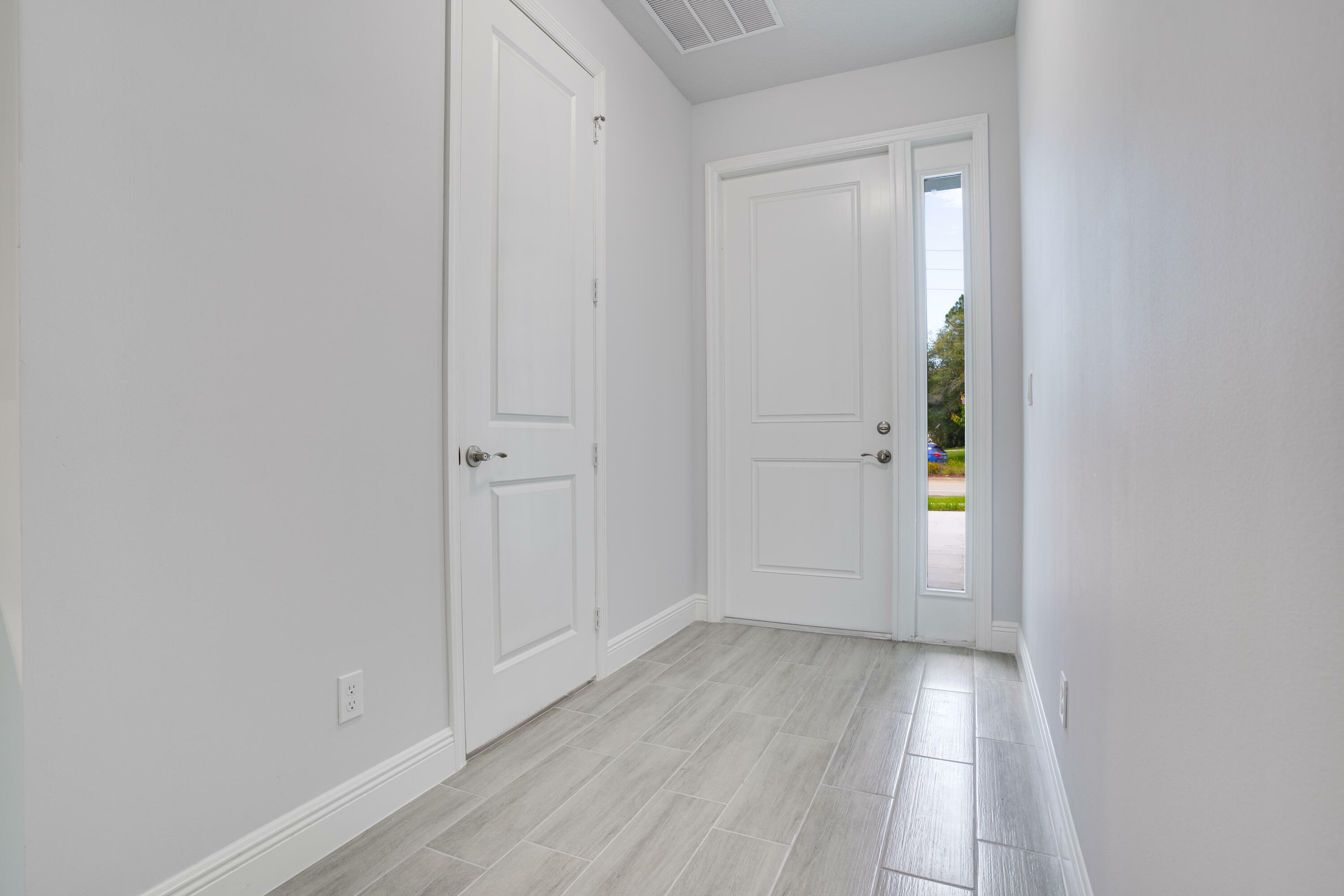 Property Photo: 325 SW Majestic Terrace FL 34984