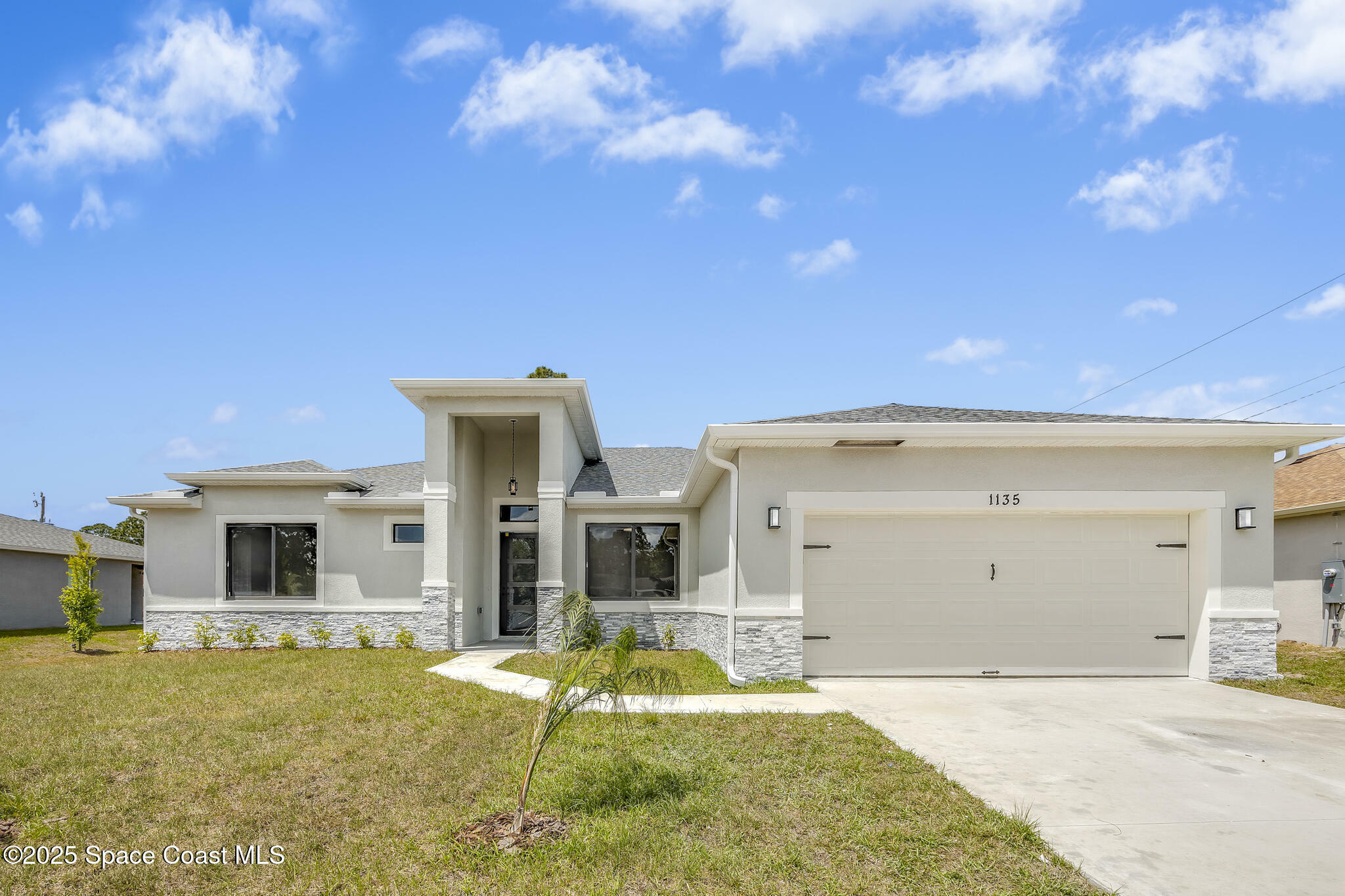 Property Photo:  1000 Tide Road SE  FL 32909 